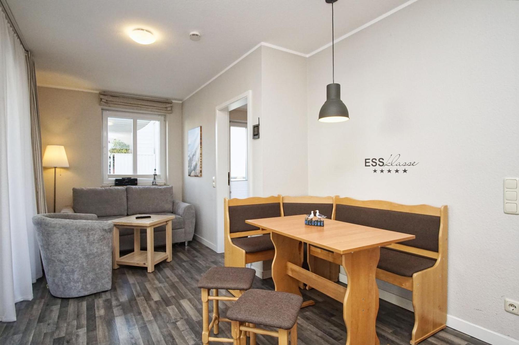Zentrale Fewo Mit Balkon, Gratis Nutzung Vom Ahoi Erlebnisbad Und Sauna In Sellin - Villa Buskam Fewo 27 Goehren  Exterior foto