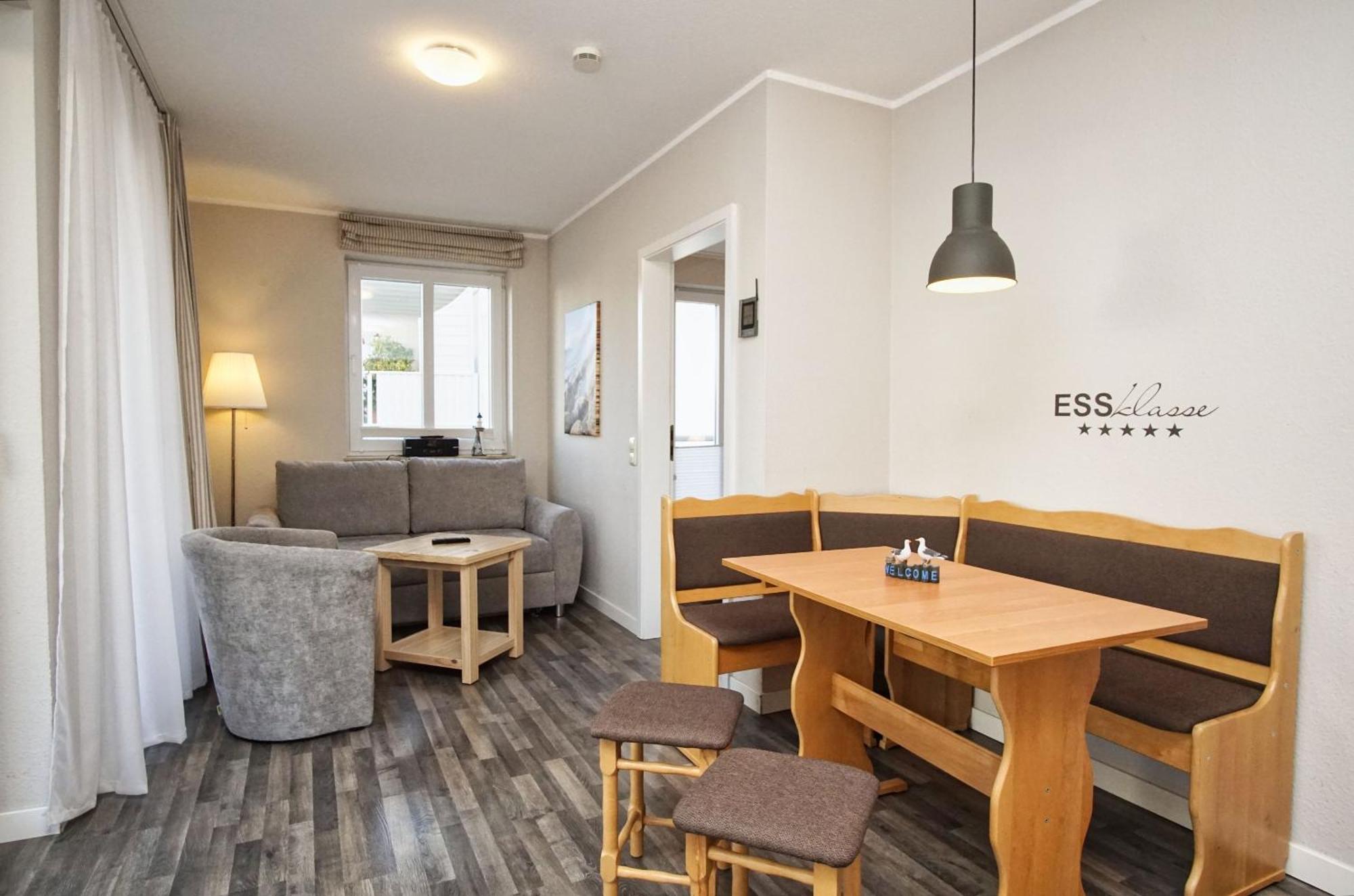Zentrale Fewo Mit Balkon, Gratis Nutzung Vom Ahoi Erlebnisbad Und Sauna In Sellin - Villa Buskam Fewo 27 Goehren  Exterior foto