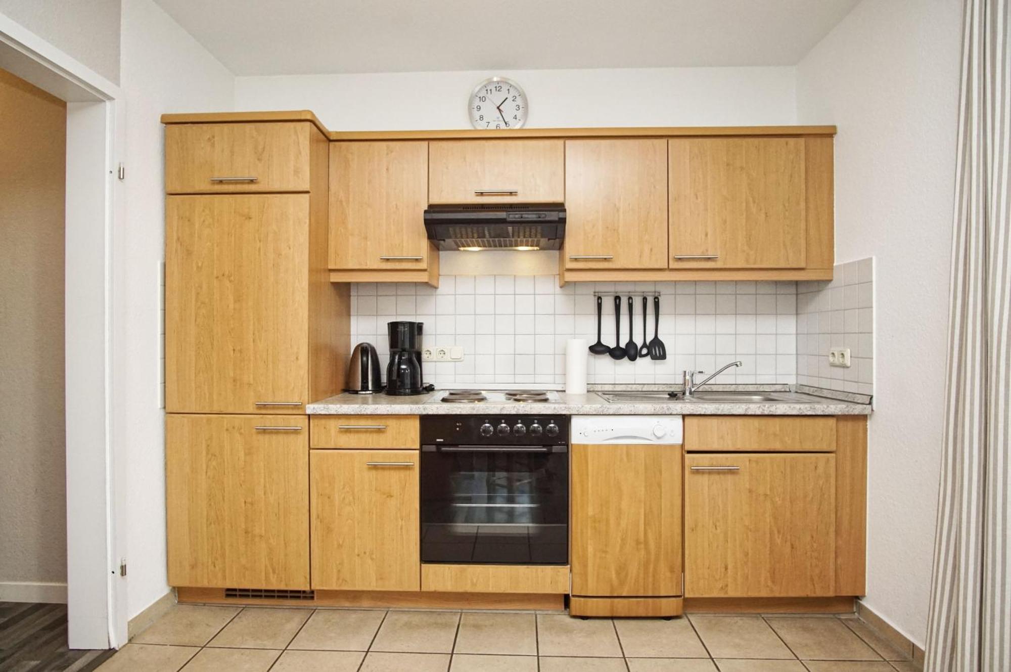 Zentrale Fewo Mit Balkon, Gratis Nutzung Vom Ahoi Erlebnisbad Und Sauna In Sellin - Villa Buskam Fewo 27 Goehren  Exterior foto